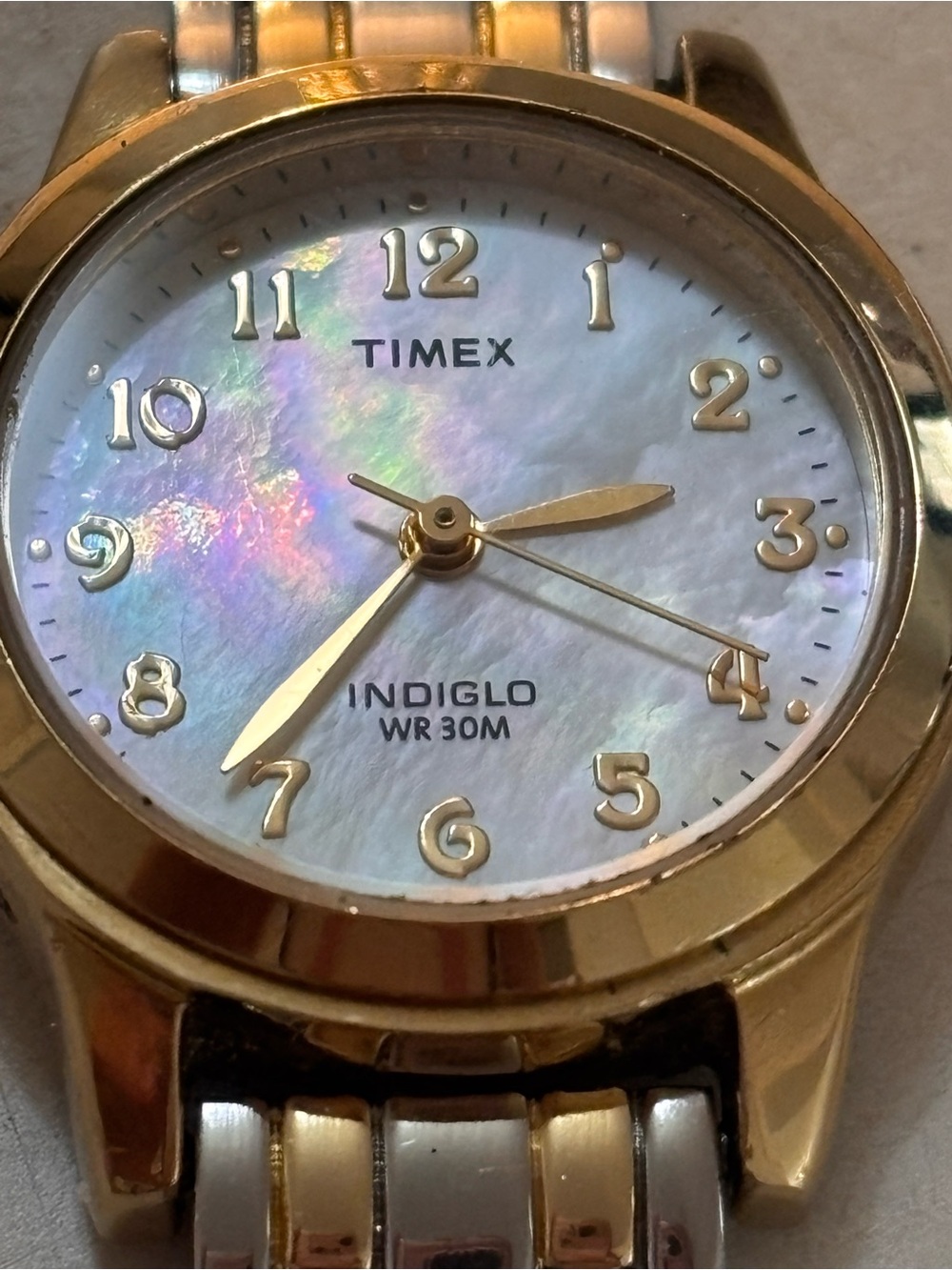 Timex T2M827 Mother of Pearl Indiglo Watch Two Tone Gold Silver 25mm